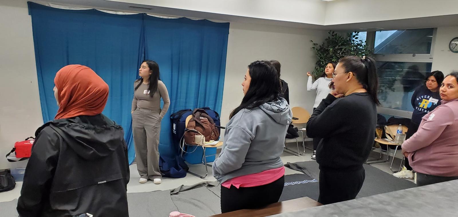 /img/mhhs-first-aid-workshop-9.jpeg